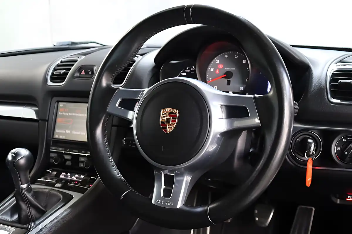 Used 2013 Porsche Cayman 981 S Coupe White - Interior and Exterior details 11