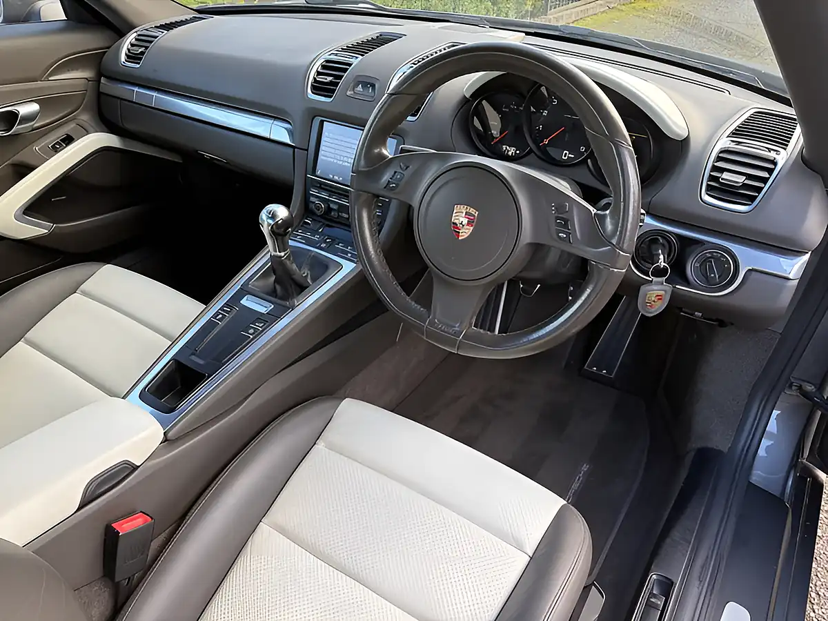 Used 2013 Porsche Cayman Agate Grey - Interior and Exterior details 16