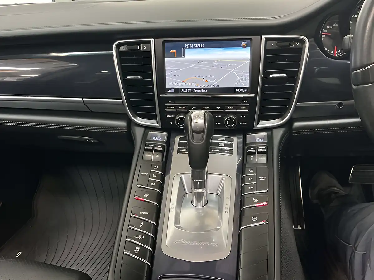 Used 2013 Porsche Panamera White - Interior and Exterior details 18