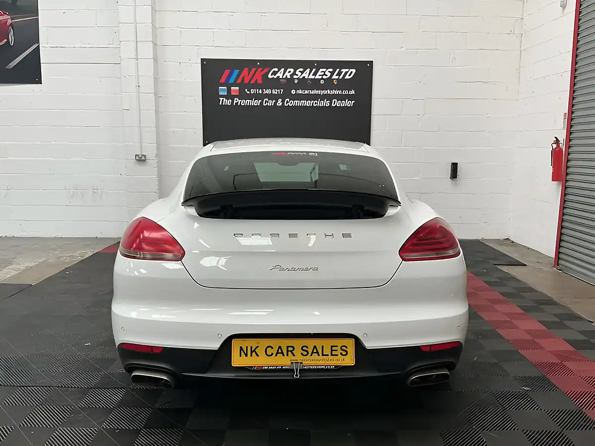 Used 2013 Porsche Panamera White - Interior and Exterior details 6