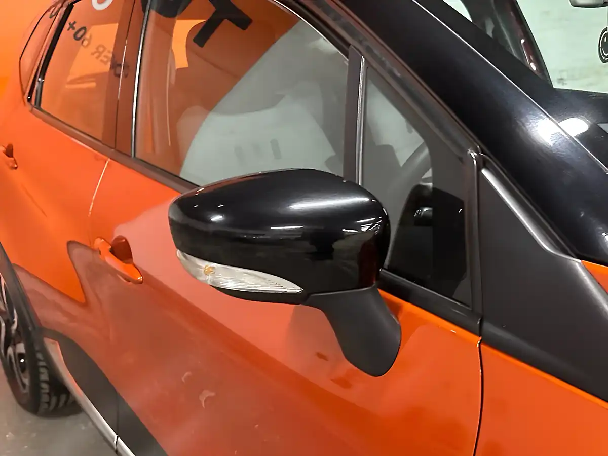 Used 2013 Renault Captur Dynamique Medianav Orange - Interior and Exterior details 14