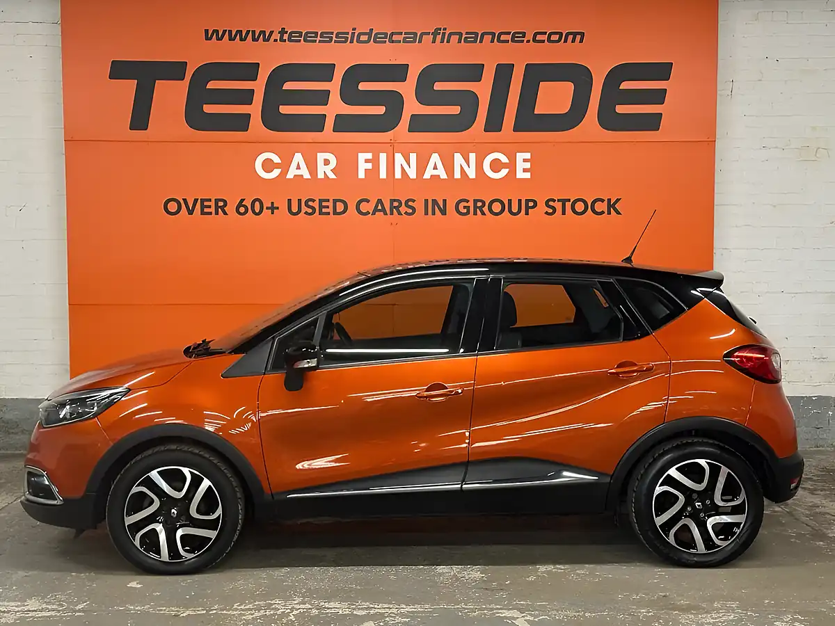 Used 2013 Renault Captur Dynamique Medianav Orange - Interior and Exterior details 3