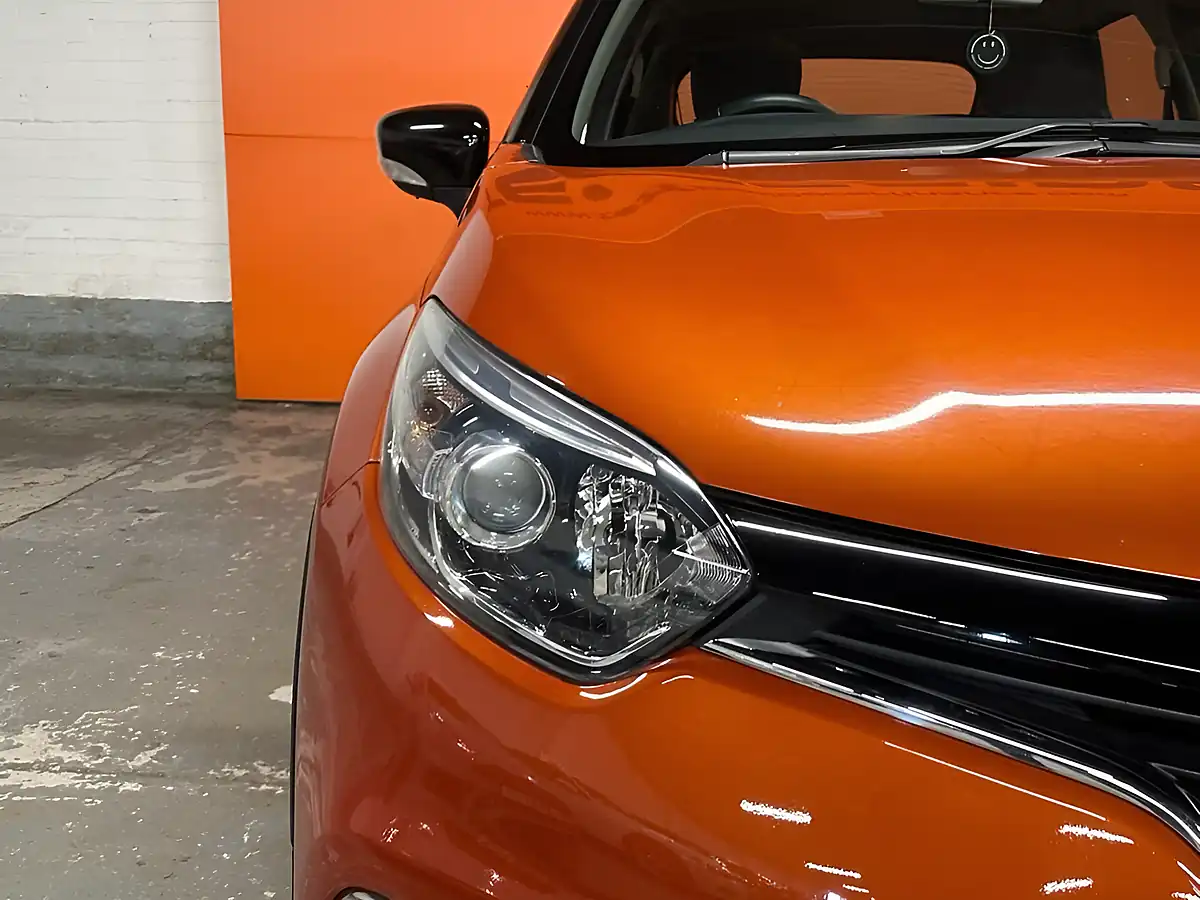 Used 2013 Renault Captur Dynamique Medianav Orange - Interior and Exterior details 8