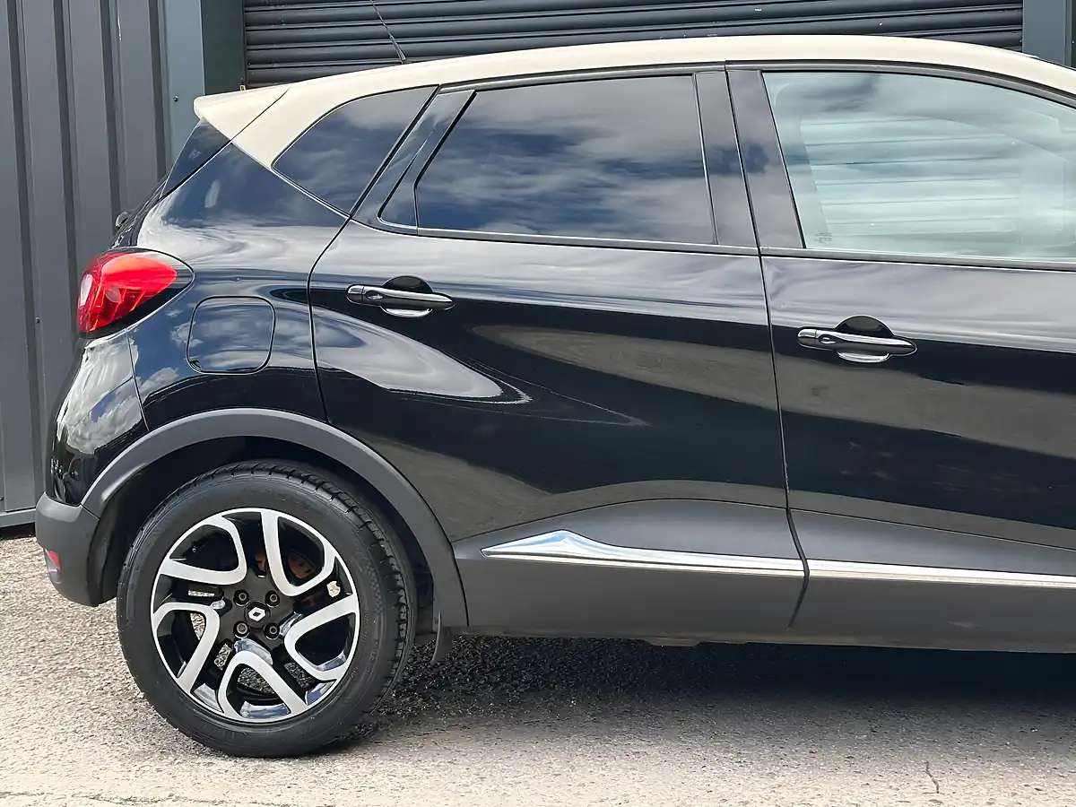 Used 2013 Renault Captur Dynamique S Medianav Black - Interior and Exterior details 10