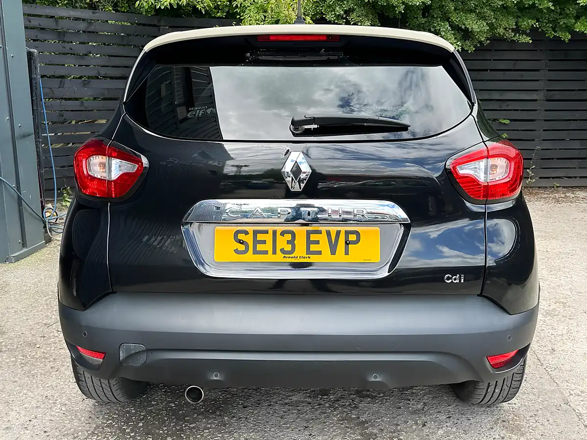 Used 2013 Renault Captur Dynamique S Medianav Black - Interior and Exterior details 3