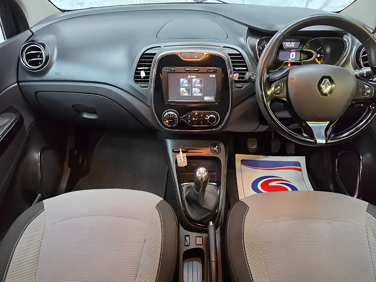 Used 2013 Renault Captur Energy Dynamique Medianav Black - Interior and Exterior details 12
