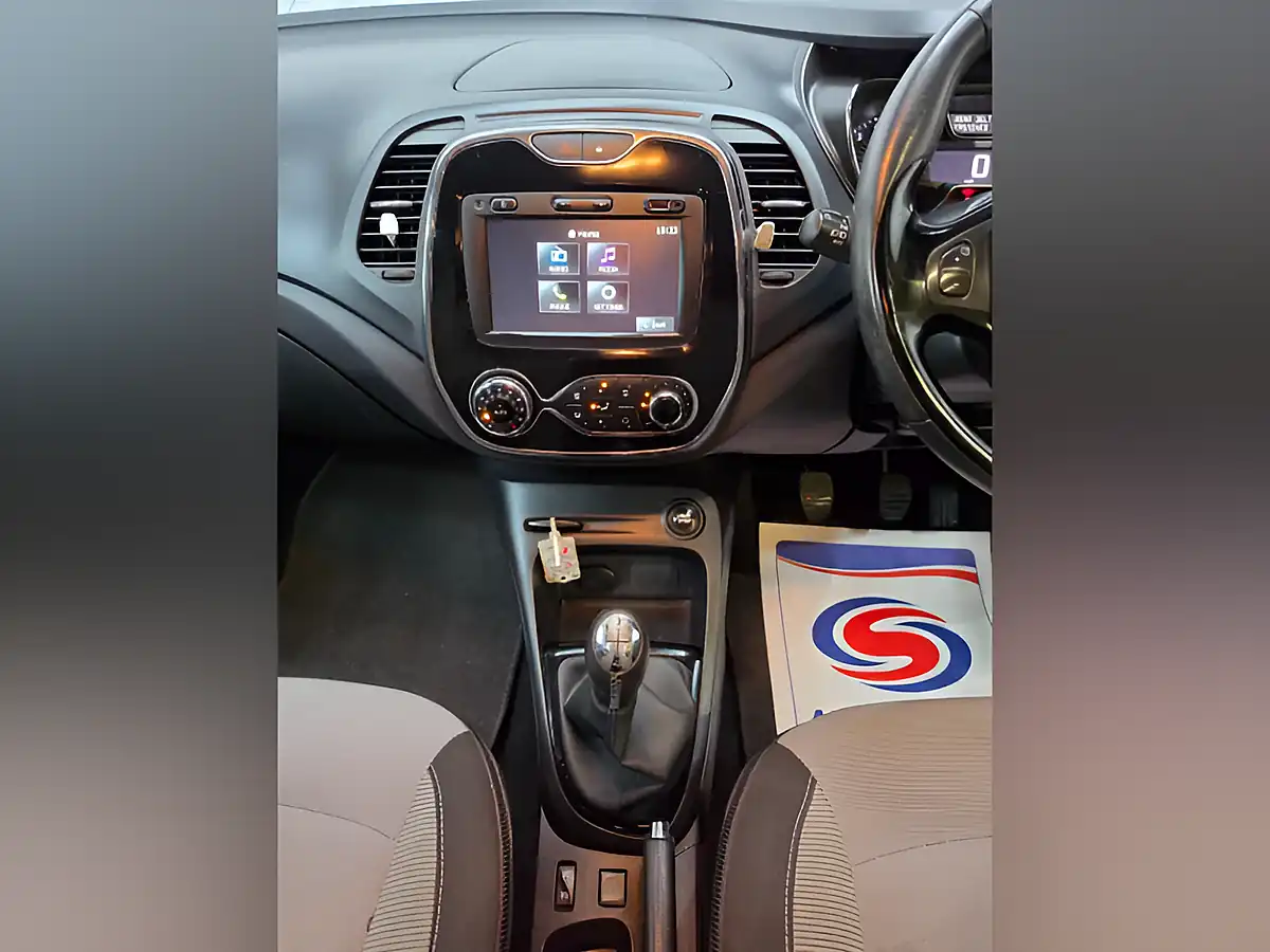 Used 2013 Renault Captur Energy Dynamique Medianav Black - Interior and Exterior details 13