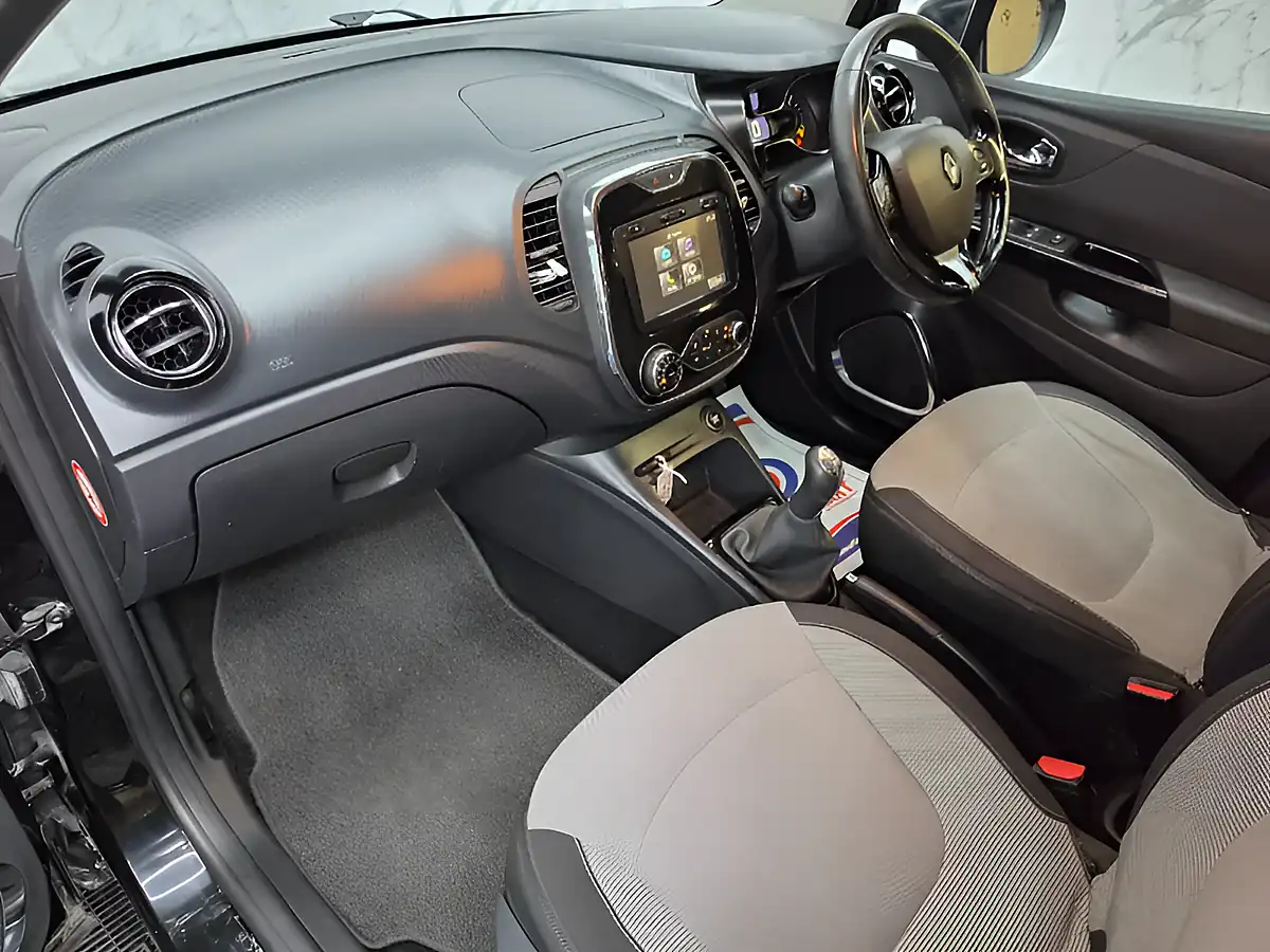 Used 2013 Renault Captur Energy Dynamique Medianav Black - Interior and Exterior details 14