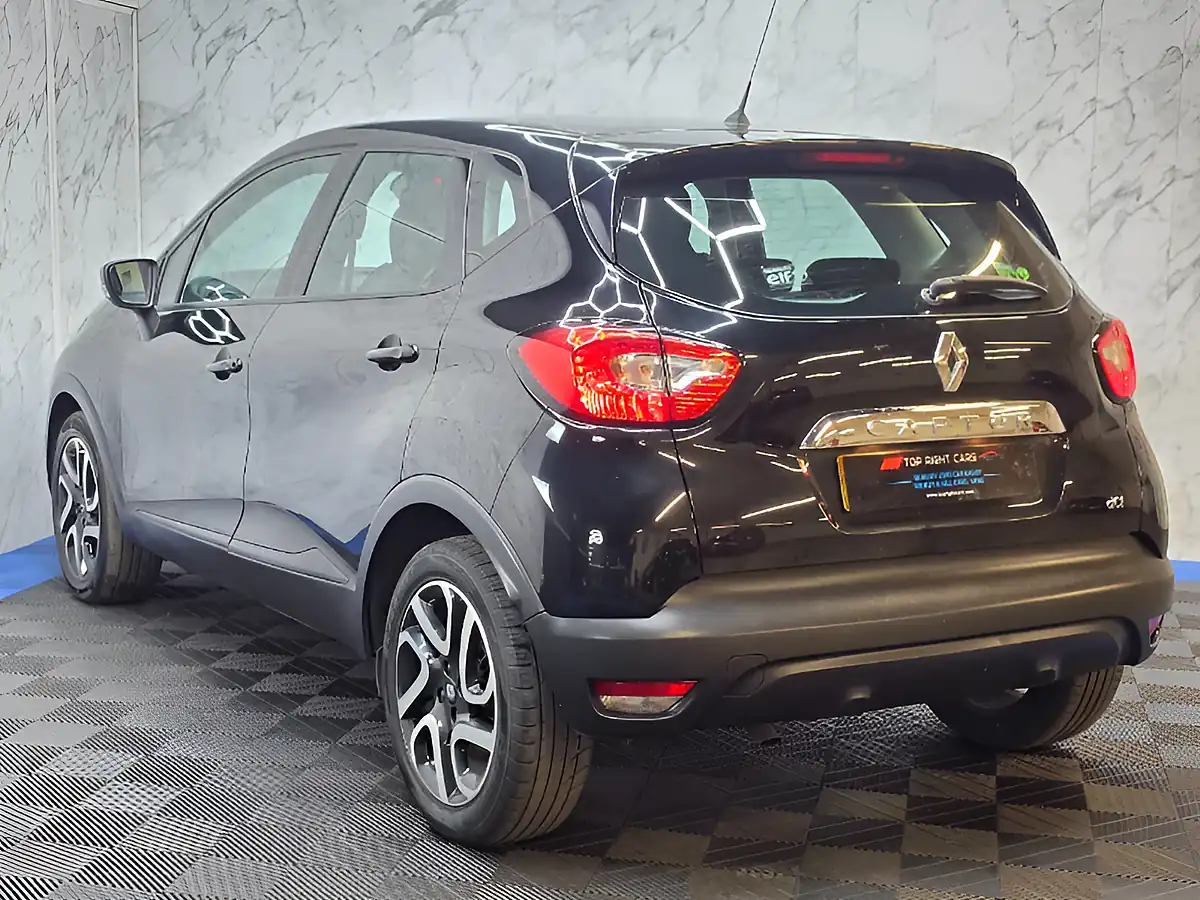 Used 2013 Renault Captur Energy Dynamique Medianav Black - Interior and Exterior details 7