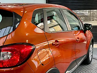 Used 2013 Renault Captur Expression Orange - Interior and Exterior details 10