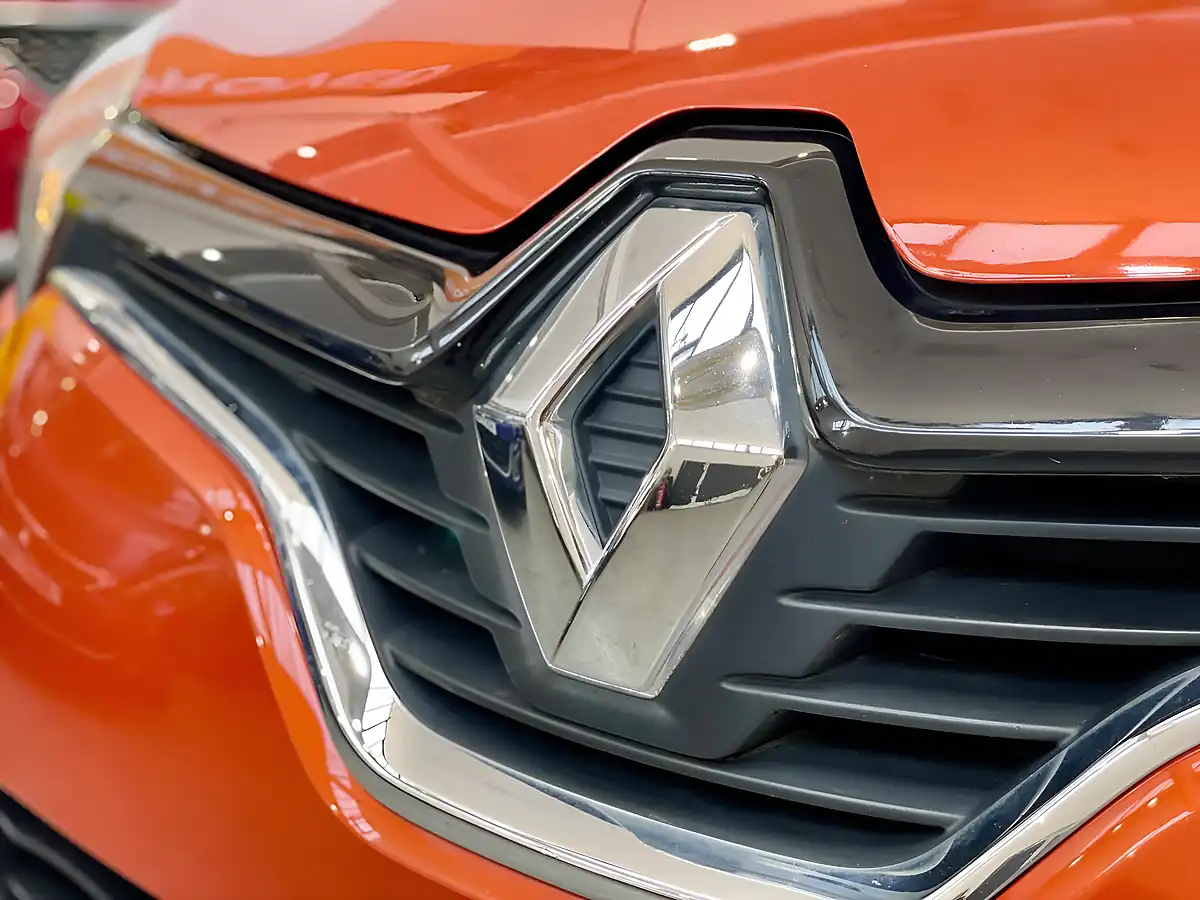 Used 2013 Renault Captur Expression Orange - Interior and Exterior details 14