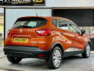 Used 2013 Renault Captur Expression Orange - Interior and Exterior details 4
