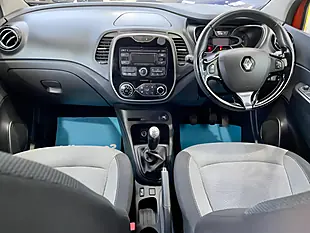 Used 2013 Renault Captur Expression Orange - Interior and Exterior details 9