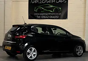 Used 2013 Renault Clio Dynamique Medianav Black - Interior and Exterior details 14