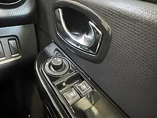 Used 2013 Renault Clio Dynamique Medianav Black - Interior and Exterior details 20