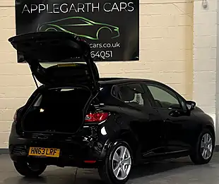 Used 2013 Renault Clio Dynamique Medianav Black - Interior and Exterior details 4