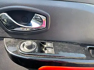 Used 2013 Renault Clio Dynamique Medianav Black - Interior and Exterior details 14