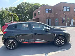 Used 2013 Renault Clio Dynamique Medianav Black - Interior and Exterior details 9