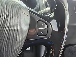 Used 2013 Renault Clio Dynamique Medianav Black - Interior and Exterior details 18