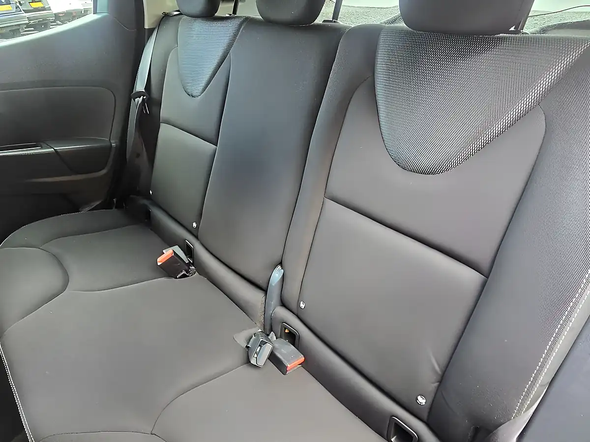 Used 2013 Renault Clio Dynamique Medianav Black - Interior and Exterior details 5