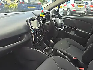 Used 2013 Renault Clio Dynamique Medianav Black - Interior and Exterior details 6