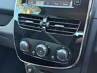 Used 2013 Renault Clio Dynamique Medianav Black - Interior and Exterior details 13