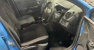 Used 2013 Renault Clio Dynamique Medianav Blue - Interior and Exterior details 10