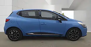 Used 2013 Renault Clio Dynamique Medianav Blue - Interior and Exterior details 5