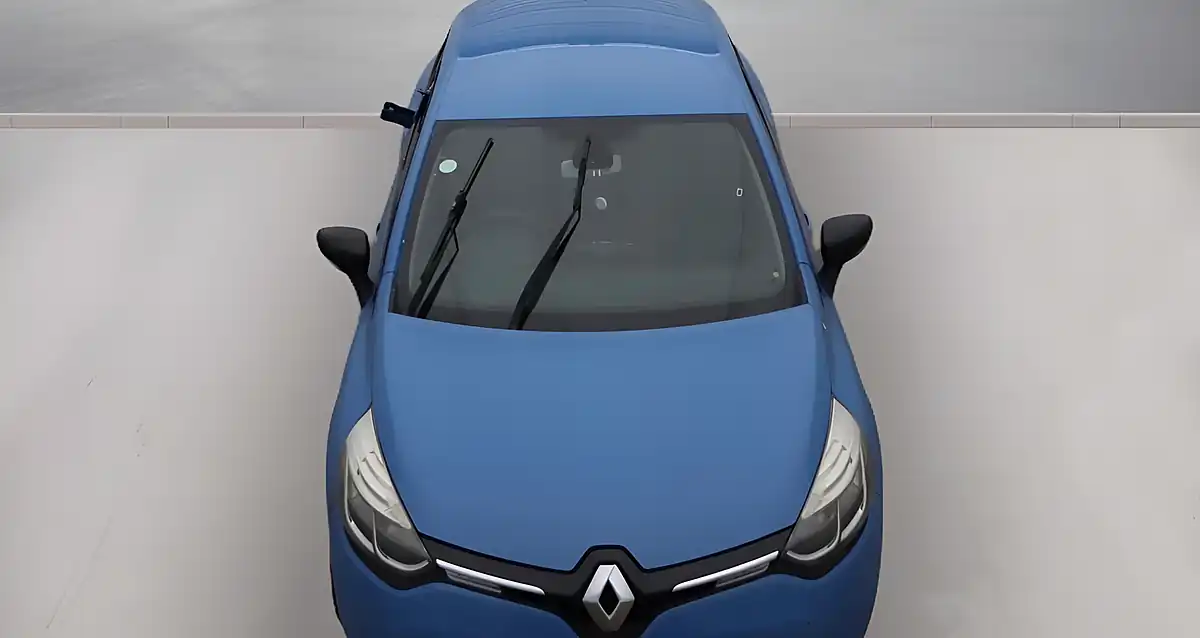 Used 2013 Renault Clio Dynamique Medianav Blue - Interior and Exterior details 7
