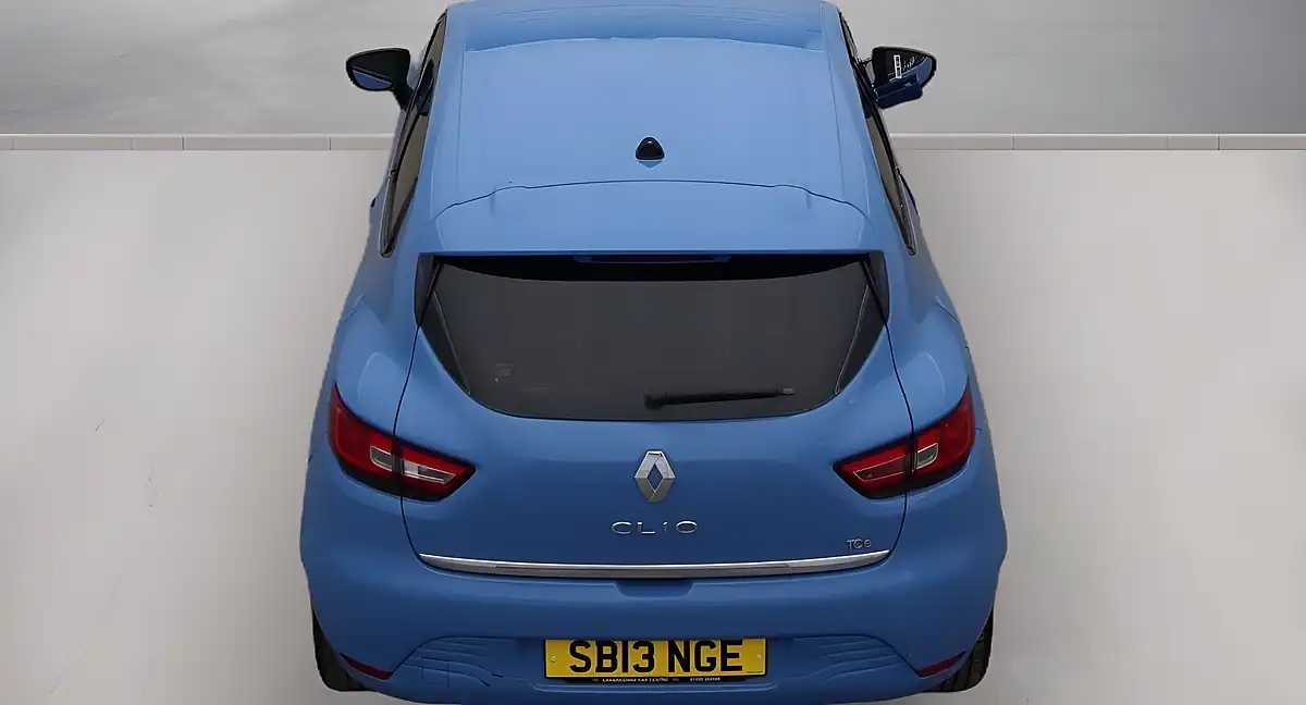 Used 2013 Renault Clio Dynamique Medianav Blue - Interior and Exterior details 8