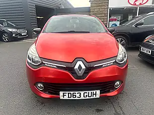 Used 2013 Renault Clio Dynamique Medianav Energy Red - Interior and Exterior details 2