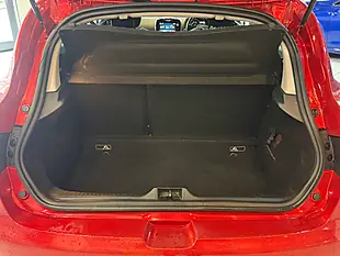 Used 2013 Renault Clio Dynamique Medianav Red - Interior and Exterior details 9