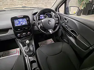 Used 2013 Renault Clio Dynamique Medianav White - Interior and Exterior details 10