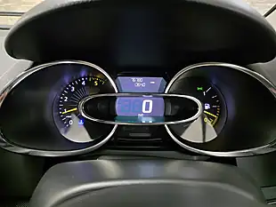 Used 2013 Renault Clio Dynamique Medianav White - Interior and Exterior details 16