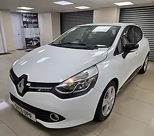 Used 2013 Renault Clio Dynamique Medianav White - Interior and Exterior details 2