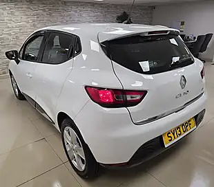 Used 2013 Renault Clio Dynamique Medianav White - Interior and Exterior details 3