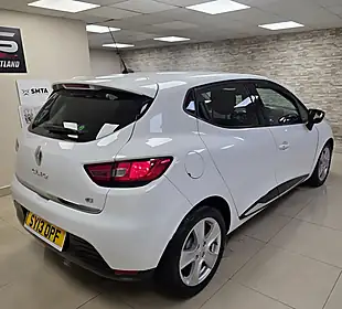 Used 2013 Renault Clio Dynamique Medianav White - Interior and Exterior details 4