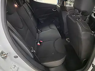 Used 2013 Renault Clio Dynamique Medianav White - Interior and Exterior details 9