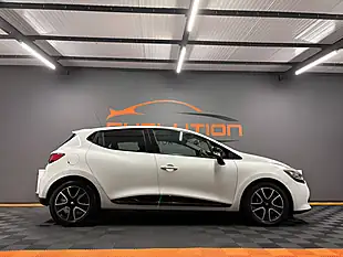 Used 2013 Renault Clio Dynamique Medianav White - Interior and Exterior details 5