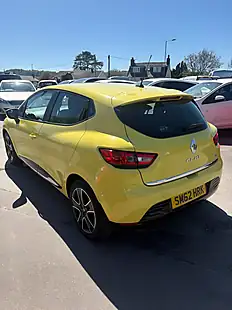 Used 2013 Renault Clio Dynamique Medianav Yellow - Interior and Exterior details 4