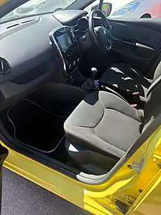 Used 2013 Renault Clio Dynamique Medianav Yellow - Interior and Exterior details 5