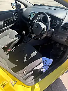 Used 2013 Renault Clio Dynamique Medianav Yellow - Interior and Exterior details 9