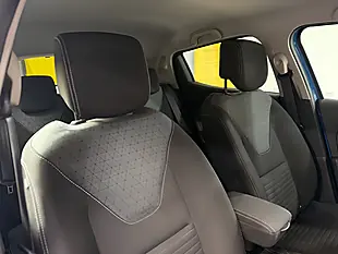 Used 2013 Renault Clio Dynamique S Blue - Interior and Exterior details 11