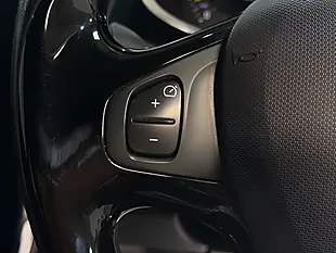Used 2013 Renault Clio Dynamique S Blue - Interior and Exterior details 12