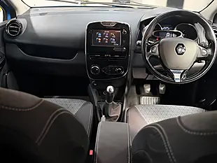 Used 2013 Renault Clio Dynamique S Blue - Interior and Exterior details 19