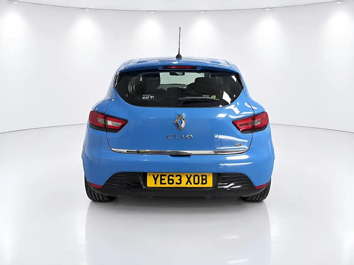 Used 2013 Renault Clio Dynamique S Blue - Interior and Exterior details 7