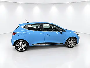 Used 2013 Renault Clio Dynamique S Blue - Interior and Exterior details 9