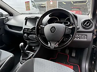 Used 2013 Renault Clio Dynamique S Medianav Black - Interior and Exterior details 10