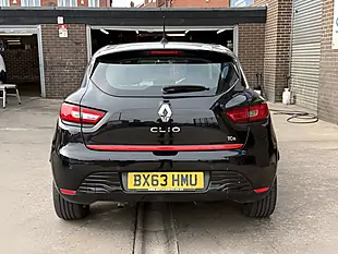 Used 2013 Renault Clio Dynamique S Medianav Black - Interior and Exterior details 7