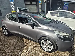 Used 2013 Renault Clio Expression + Grey - Interior and Exterior details 6